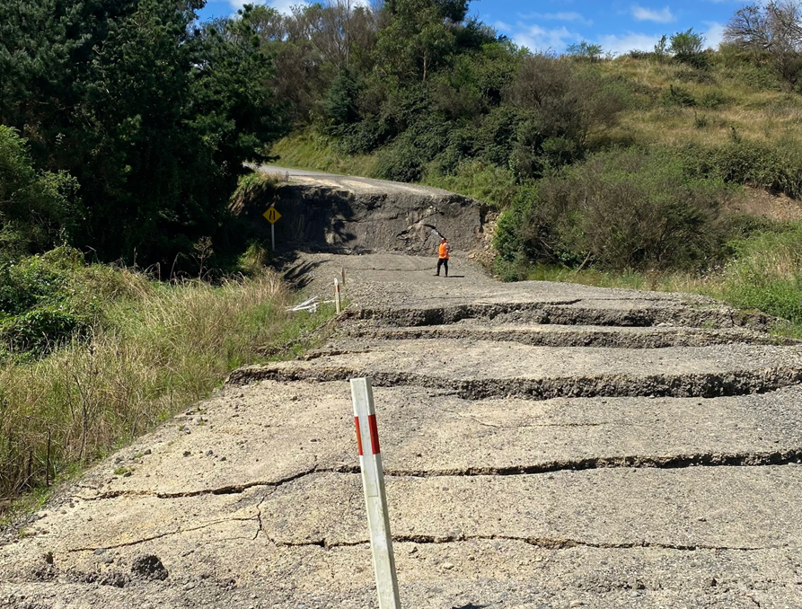 Recovery roadworks project spotlight  – Otanga Road and Rakaiatai Bridge